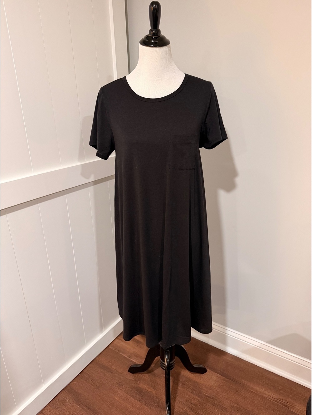 LuLaRoe Black Short Sleeve T-Shirt Dress Size Small